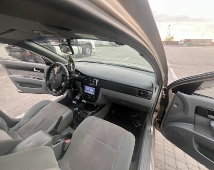 Шевроле Лачетти 2007 в Пирятине на Automoto.ua Бежевый Шевроле Лачетти, объемом двигателя 1.8 л и пробегом 320 тыс. км за 3500 $, фото 14 на Automoto.ua