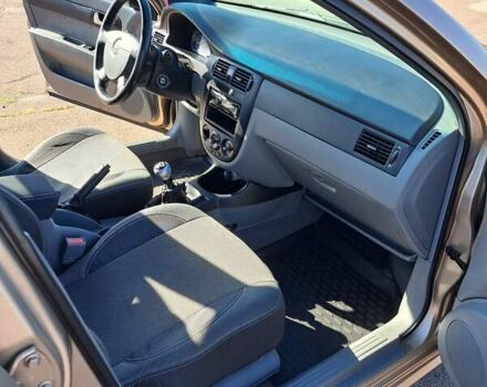 Бежевый Шевроле Лачетти, объемом двигателя 1.8 л и пробегом 126 тыс. км за 5800 $, фото 5 на Automoto.ua