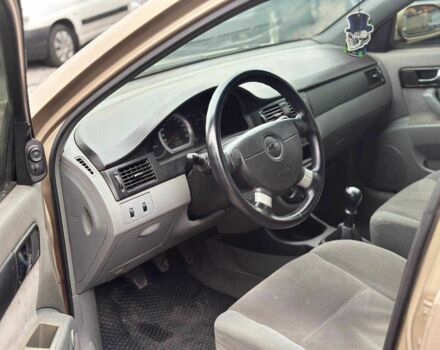 Бежевий Шевроле Лачетті, об'ємом двигуна 1.8 л та пробігом 220 тис. км за 2999 $, фото 7 на Automoto.ua