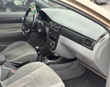 Бежевий Шевроле Лачетті, об'ємом двигуна 1.8 л та пробігом 220 тис. км за 2999 $, фото 6 на Automoto.ua