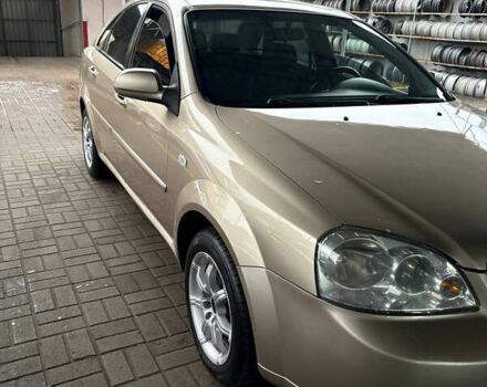 Бежевый Шевроле Лачетти, объемом двигателя 1.8 л и пробегом 320 тыс. км за 3700 $, фото 2 на Automoto.ua