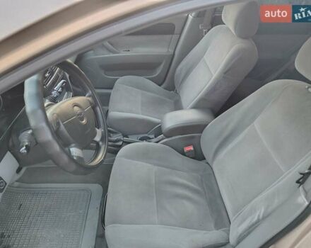 Бежевый Шевроле Лачетти, объемом двигателя 1.6 л и пробегом 230 тыс. км за 4200 $, фото 3 на Automoto.ua