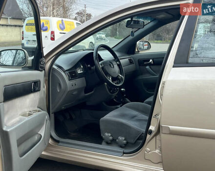 Бежевий Шевроле Лачетті, об'ємом двигуна 1.8 л та пробігом 200 тис. км за 3999 $, фото 6 на Automoto.ua