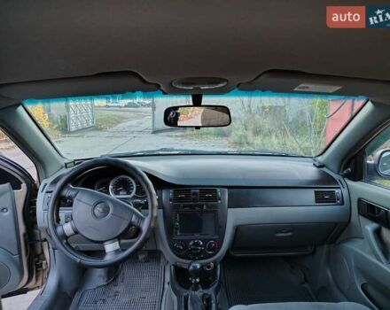 Бежевый Шевроле Лачетти, объемом двигателя 1.6 л и пробегом 230 тыс. км за 4200 $, фото 9 на Automoto.ua