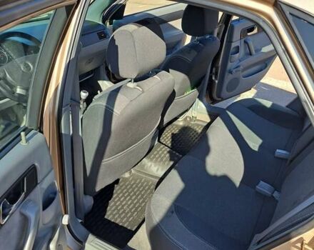 Бежевый Шевроле Лачетти, объемом двигателя 1.8 л и пробегом 126 тыс. км за 5800 $, фото 3 на Automoto.ua