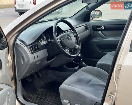 Бежевий Шевроле Лачетті, об'ємом двигуна 1.8 л та пробігом 200 тис. км за 3999 $, фото 7 на Automoto.ua