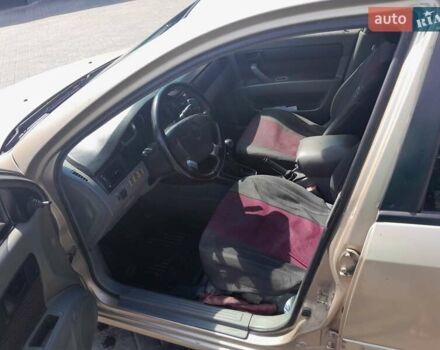 Бежевый Шевроле Лачетти, объемом двигателя 1.6 л и пробегом 178 тыс. км за 3500 $, фото 5 на Automoto.ua
