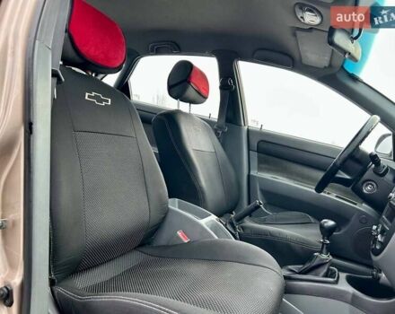 Бежевый Шевроле Лачетти, объемом двигателя 1.6 л и пробегом 196 тыс. км за 3950 $, фото 25 на Automoto.ua