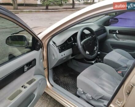 Бежевый Шевроле Лачетти, объемом двигателя 1.8 л и пробегом 167 тыс. км за 4500 $, фото 6 на Automoto.ua