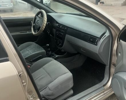 Бежевый Шевроле Лачетти, объемом двигателя 1.8 л и пробегом 400 тыс. км за 2300 $, фото 3 на Automoto.ua