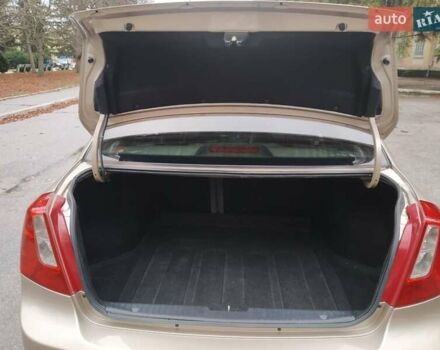 Бежевый Шевроле Лачетти, объемом двигателя 1.8 л и пробегом 167 тыс. км за 4500 $, фото 12 на Automoto.ua