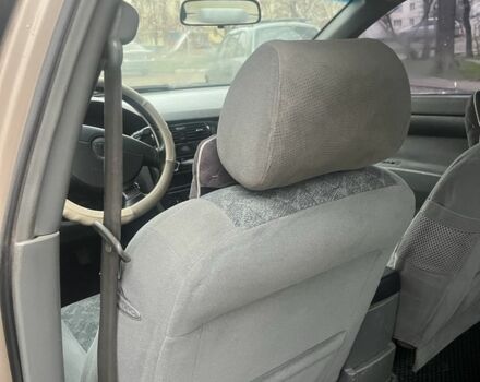 Бежевый Шевроле Лачетти, объемом двигателя 1.8 л и пробегом 400 тыс. км за 2300 $, фото 7 на Automoto.ua