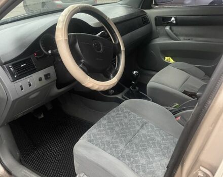 Бежевый Шевроле Лачетти, объемом двигателя 1.8 л и пробегом 400 тыс. км за 2300 $, фото 1 на Automoto.ua