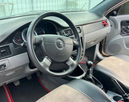 Бежевый Шевроле Лачетти, объемом двигателя 1.6 л и пробегом 184 тыс. км за 4800 $, фото 6 на Automoto.ua