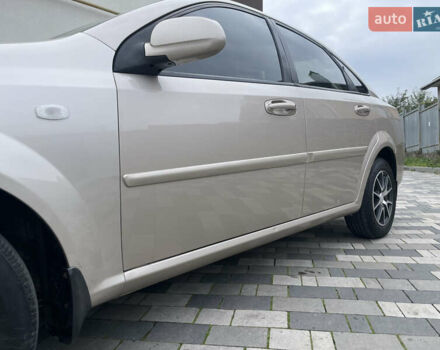 Бежевий Шевроле Лачетті, об'ємом двигуна 1.6 л та пробігом 140 тис. км за 5200 $, фото 18 на Automoto.ua