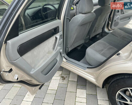 Бежевий Шевроле Лачетті, об'ємом двигуна 1.6 л та пробігом 140 тис. км за 5200 $, фото 52 на Automoto.ua