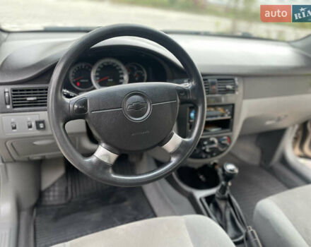 Бежевий Шевроле Лачетті, об'ємом двигуна 1.6 л та пробігом 140 тис. км за 5200 $, фото 49 на Automoto.ua