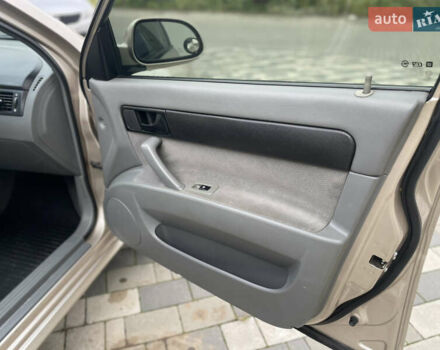 Бежевий Шевроле Лачетті, об'ємом двигуна 1.6 л та пробігом 140 тис. км за 5200 $, фото 61 на Automoto.ua