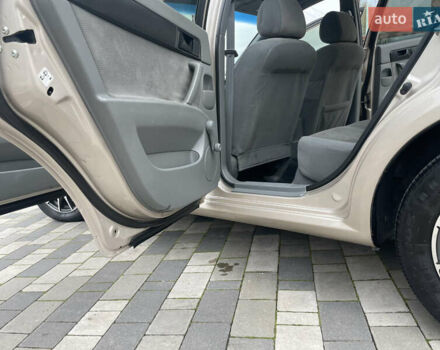 Бежевий Шевроле Лачетті, об'ємом двигуна 1.6 л та пробігом 140 тис. км за 5200 $, фото 53 на Automoto.ua