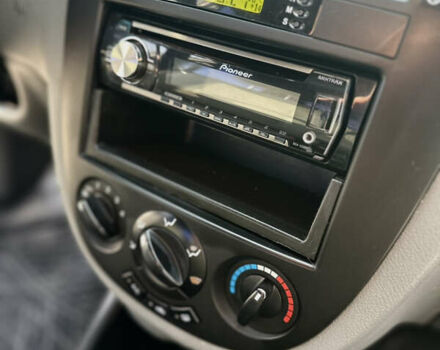 Бежевый Шевроле Лачетти, объемом двигателя 1.6 л и пробегом 121 тыс. км за 5200 $, фото 27 на Automoto.ua