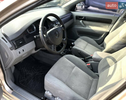 Бежевый Шевроле Лачетти, объемом двигателя 1.6 л и пробегом 121 тыс. км за 5200 $, фото 22 на Automoto.ua