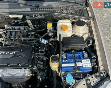 Бежевый Шевроле Лачетти, объемом двигателя 1.6 л и пробегом 121 тыс. км за 5200 $, фото 36 на Automoto.ua