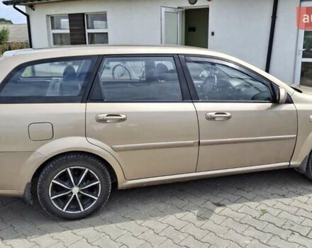 Бежевый Шевроле Лачетти, объемом двигателя 1.8 л и пробегом 255 тыс. км за 4000 $, фото 2 на Automoto.ua