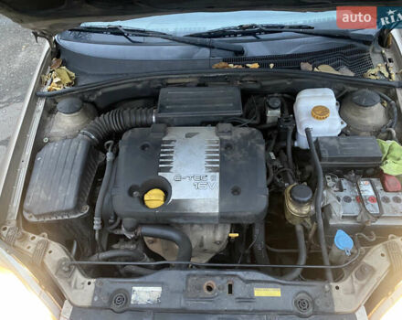 Бежевий Шевроле Лачетті, об'ємом двигуна 1.8 л та пробігом 380 тис. км за 2899 $, фото 10 на Automoto.ua