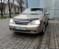 Бежевый Шевроле Лачетти, объемом двигателя 1.8 л и пробегом 220 тыс. км за 3750 $, фото 1 на Automoto.ua