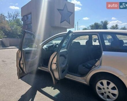 Бежевый Шевроле Лачетти, объемом двигателя 1.8 л и пробегом 240 тыс. км за 5200 $, фото 4 на Automoto.ua