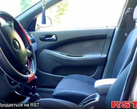 Бежевый Шевроле Лачетти, объемом двигателя 1.8 л и пробегом 207 тыс. км за 3900 $, фото 5 на Automoto.ua