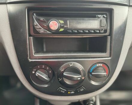 Бежевый Шевроле Лачетти, объемом двигателя 1.8 л и пробегом 240 тыс. км за 4600 $, фото 10 на Automoto.ua