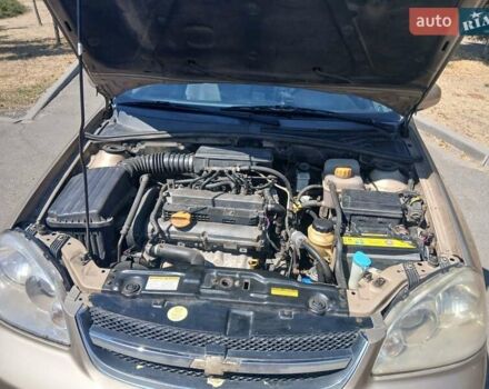 Бежевый Шевроле Лачетти, объемом двигателя 1.8 л и пробегом 240 тыс. км за 5200 $, фото 13 на Automoto.ua