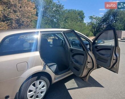 Бежевый Шевроле Лачетти, объемом двигателя 1.8 л и пробегом 240 тыс. км за 5200 $, фото 6 на Automoto.ua