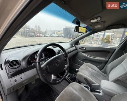 Бежевий Шевроле Лачетті, об'ємом двигуна 1.8 л та пробігом 220 тис. км за 3000 $, фото 1 на Automoto.ua