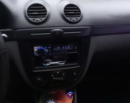 Бежевый Шевроле Лачетти, объемом двигателя 2 л и пробегом 250 тыс. км за 3500 $, фото 6 на Automoto.ua