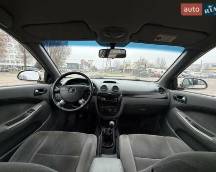 Бежевий Шевроле Лачетті, об'ємом двигуна 1.8 л та пробігом 220 тис. км за 3000 $, фото 9 на Automoto.ua