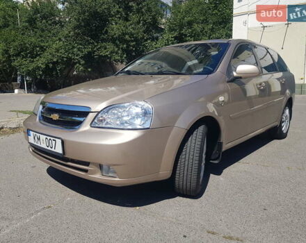 Бежевый Шевроле Лачетти, объемом двигателя 1.8 л и пробегом 120 тыс. км за 5100 $, фото 2 на Automoto.ua