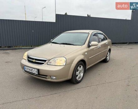 Бежевый Шевроле Лачетти, объемом двигателя 1.8 л и пробегом 170 тыс. км за 3999 $, фото 1 на Automoto.ua