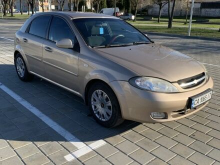 Шевроле Лачетти 2005 в Черкассах на Automoto.ua Бежевый Шевроле Лачетти, объемом двигателя 1.8 л и пробегом 213 тыс. км за 3600 $, фото 1 на Automoto.ua