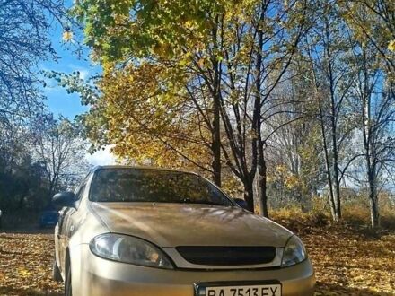 Бежевый Шевроле Лачетти, объемом двигателя 1.6 л и пробегом 354 тыс. км за 3800 $, фото 1 на Automoto.ua