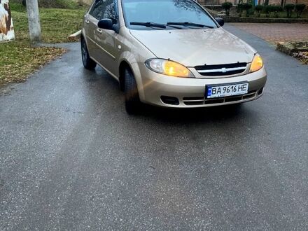 Шевроле Лачетти 2007 в Кропивницком (Кировограде) на Automoto.ua Бежевый Шевроле Лачетти, объемом двигателя 1.6 л и пробегом 245 тыс. км за 3700 $, фото 1 на Automoto.ua