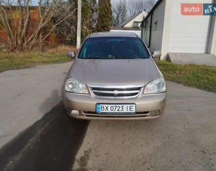Бежевий Шевроле Лачетті, об'ємом двигуна 1.8 л та пробігом 423 тис. км за 3700 $, фото 1 на Automoto.ua