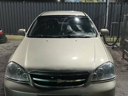 Бежевый Шевроле Лачетти, объемом двигателя 1.8 л и пробегом 300 тыс. км за 4000 $, фото 1 на Automoto.ua