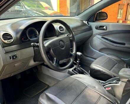 Черный Шевроле Лачетти, объемом двигателя 1.8 л и пробегом 270 тыс. км за 4000 $, фото 3 на Automoto.ua