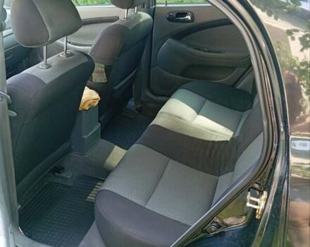 Черный Шевроле Лачетти, объемом двигателя 1.8 л и пробегом 218 тыс. км за 4200 $, фото 2 на Automoto.ua