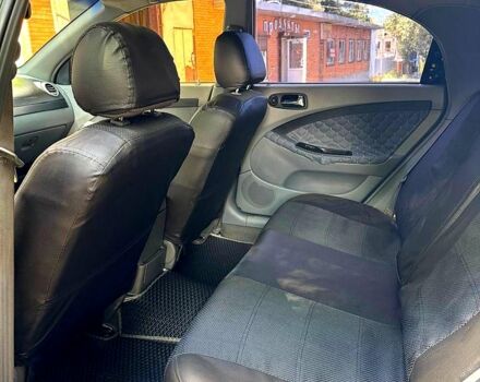 Черный Шевроле Лачетти, объемом двигателя 1.8 л и пробегом 270 тыс. км за 4000 $, фото 5 на Automoto.ua