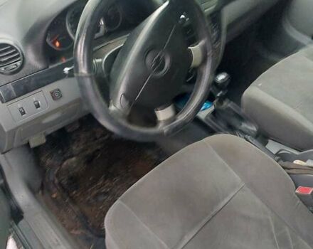 Черный Шевроле Лачетти, объемом двигателя 1.6 л и пробегом 200 тыс. км за 2999 $, фото 3 на Automoto.ua