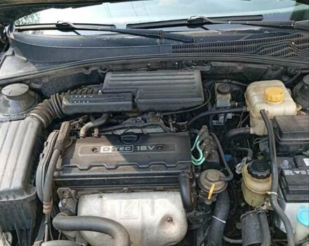 Черный Шевроле Лачетти, объемом двигателя 1.8 л и пробегом 218 тыс. км за 4200 $, фото 4 на Automoto.ua