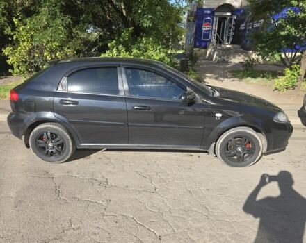 Черный Шевроле Лачетти, объемом двигателя 1.8 л и пробегом 242 тыс. км за 4999 $, фото 3 на Automoto.ua